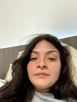 Snapshot of Danielaeliana chatting on 09/28/25, 05:02 Danielaeliana online show from 09/28/25, 05:02