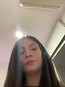 Danielaeliana online show from 05/03/26, 02:06