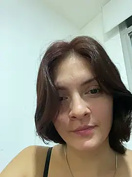 Snapshot of Danielaeliana chatting on 06/06/26, 02:27 Danielaeliana online show from 06/06/26, 02:27