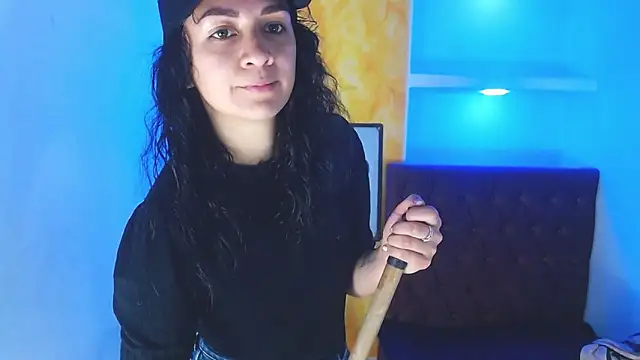 alison moon7 online show from 09/20/25, 12:39