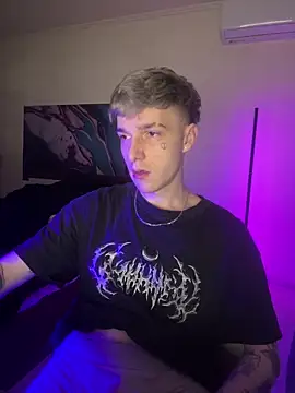 Snapshot of davesinner chatting on 02/19/26, 12:28 davesinner online show from 02/19/26, 12:28