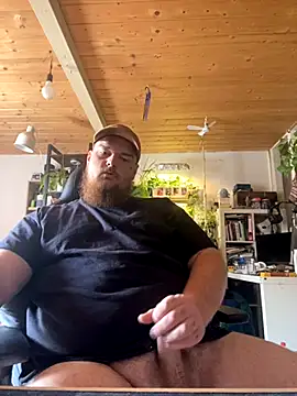 Snapshot of JohnDrippingCum chatting on 09/12/25, 08:58 JohnDrippingCum online show from 09/12/25, 08:58