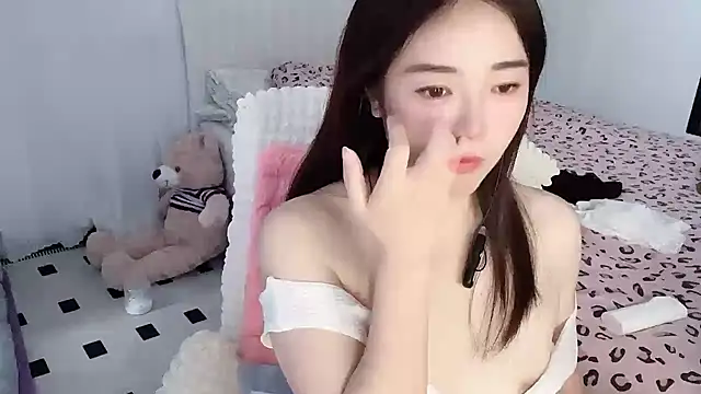 Xiali-166 online show from 12/03/25, 04:20