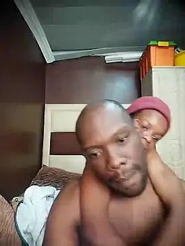 Snapshot of TinnyVsGiant chatting on 11/01/25, 10:17 TinnyVsGiant online show from 11/01/25, 10:17