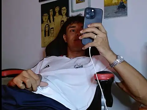 Snapshot of Nash_Fire chatting on 10/28/25, 12:03 Nash Fire online show from 10/28/25, 12:03