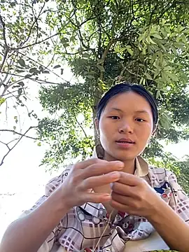 milo bae online show from 11/25/25, 02:55