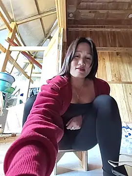 Snapshot of phungtiti chatting on 05/14/26, 12:50 phungtiti online show from 05/14/26, 12:50