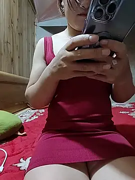Snapshot of phungtiti chatting on 07/29/26, 12:58 phungtiti online show from 07/29/26, 12:58