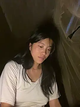 EmLy02 online show from 09/11/25, 03:12