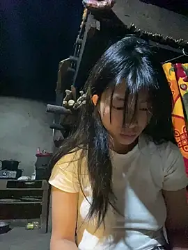 EmLy02 online show from 09/25/25, 03:05