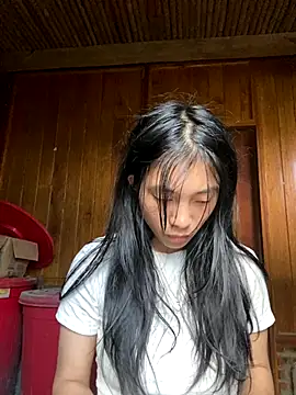 EmLy02 online show from 10/02/25, 09:05