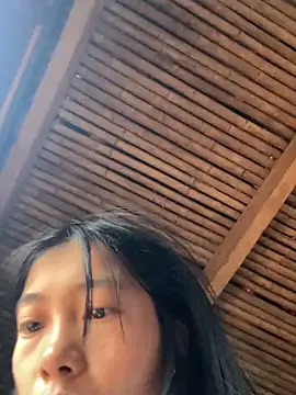 EmLy02 online show from 10/12/25, 12:09