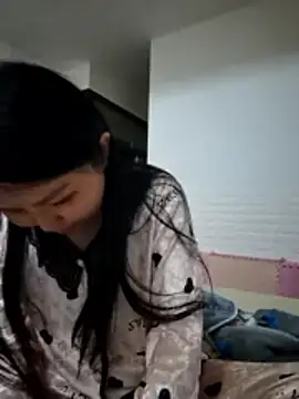 Snapshot of lingling5200 chatting on 04/21/26, 02:56 lingling5200 online show from 04/21/26, 02:56