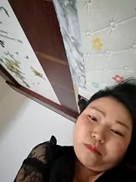 Snapshot of lingling5200 chatting on 04/22/26, 01:12 lingling5200 online show from 04/22/26, 01:12