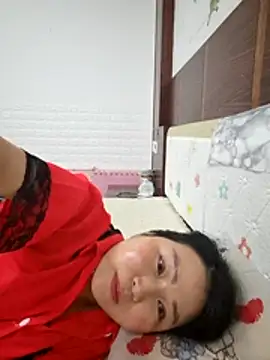 Snapshot of lingling5200 chatting on 05/02/26, 05:51 lingling5200 online show from 05/02/26, 05:51