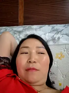 Snapshot of lingling5200 chatting on 05/08/26, 05:51 lingling5200 online show from 05/08/26, 05:51