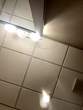 Snapshot of kev0n2389 chatting on 09/10/25, 01:05 kev0n2389 online show from 09/10/25, 01:05