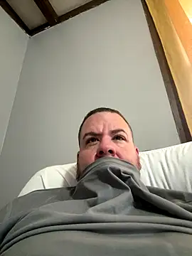 Snapshot of kev0n2389 chatting on 09/11/25, 04:51 kev0n2389 online show from 09/11/25, 04:51