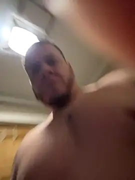 Snapshot of kev0n2389 chatting on 10/12/25, 05:01 kev0n2389 online show from 10/12/25, 05:01