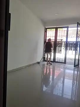 Snapshot of Nina_vallon chatting on 11/04/25, 01:21 Nina vallon online show from 11/04/25, 01:21