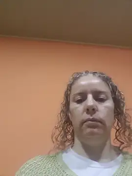 Snapshot of Nina_vallon chatting on 11/19/25, 10:59 Nina vallon online show from 11/19/25, 10:59