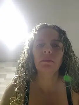 Snapshot of Nina_vallon chatting on 11/29/25, 10:18 Nina vallon online show from 11/29/25, 10:18