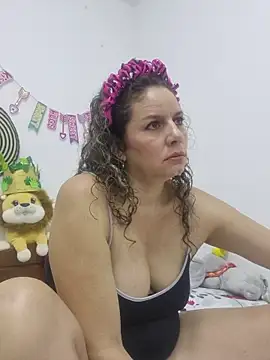 Nina vallon online show from 04/24/26, 10:39