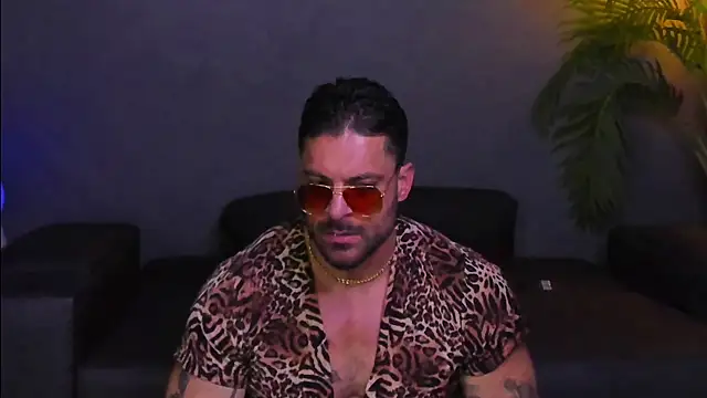 dennis cox1 online show from 11/22/25, 02:27