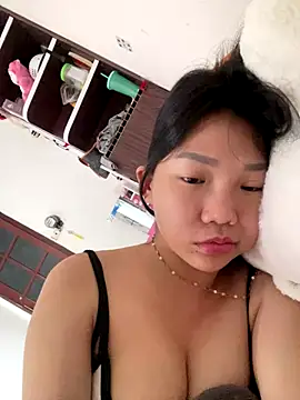 Miumieu online show from 10/29/25, 02:58