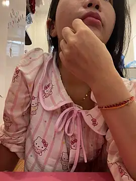 Miumieu online show from 12/18/25, 05:57