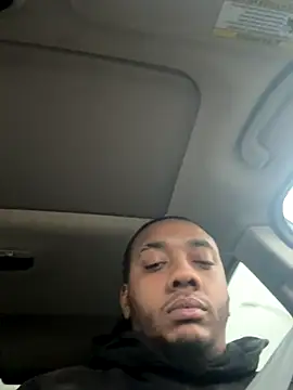 Snapshot of Kingstrokezxx chatting on 11/30/25, 08:35 Kingstrokezxx online show from 11/30/25, 08:35