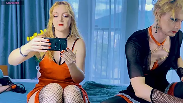 LolaSpaisTS online show from 09/16/25, 12:44