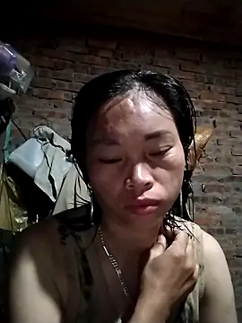 Snapshot of __Ngoc20__ chatting on 10/31/25, 03:29   Ngoc20   online show from 10/31/25, 03:29