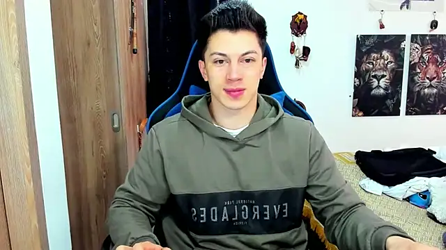 javiersexymann online show from 12/13/24, 04:49