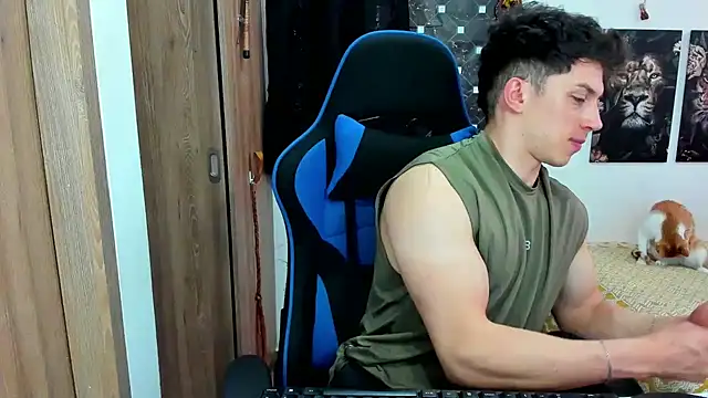 javiersexymann online show from 12/18/24, 07:30