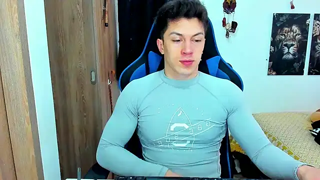 javiersexymann online show from 12/19/24, 05:40