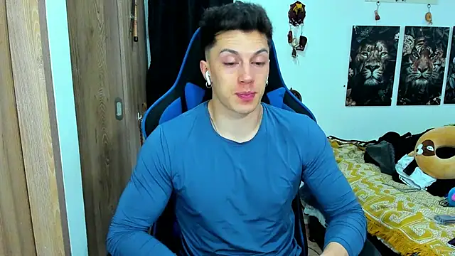 javiersexymann online show from 12/23/24, 02:35