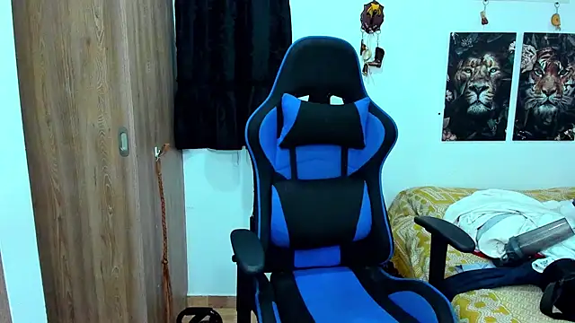 javiersexymann online show from 01/09/25, 11:02