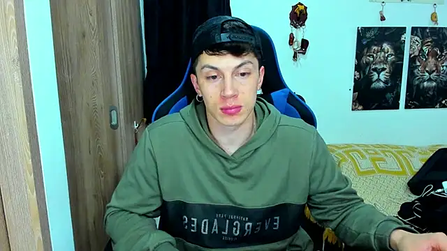 javiersexymann online show from 01/13/25, 10:56