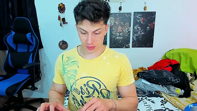 javiersexymann online show from 01/28/25, 07:42