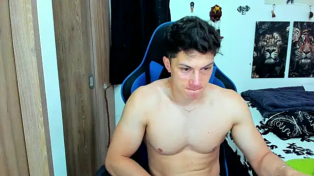 javiersexymann online show from 02/17/25, 08:36