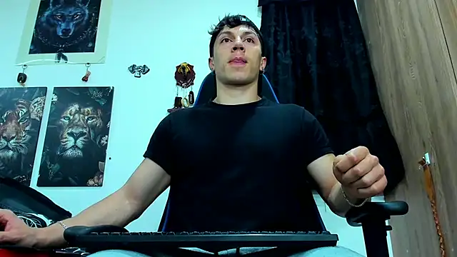 javiersexymann online show from 03/03/25, 07:06