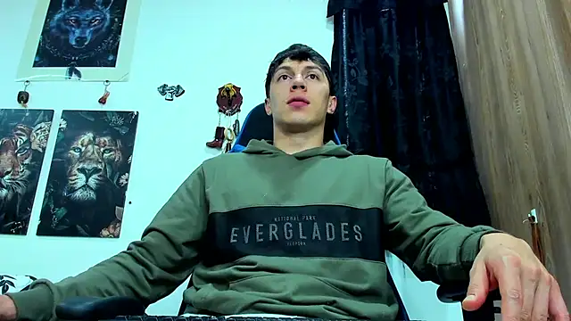 javiersexymann online show from 03/06/25, 09:31