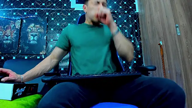 javiersexymann online show from 09/09/25, 11:15