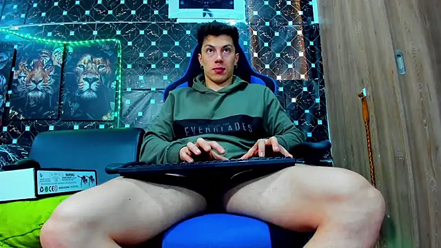 javiersexymann online show from 09/13/25, 06:51