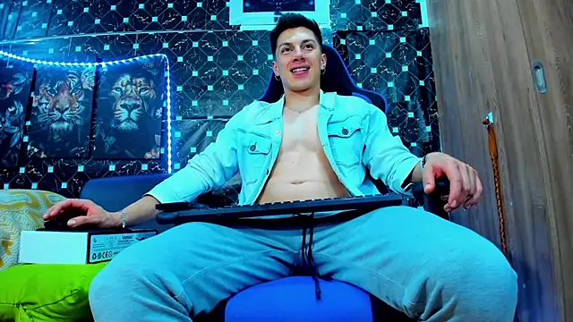 javiersexymann online show from 09/25/25, 10:35