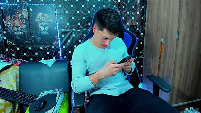 javiersexymann online show from 10/01/25, 09:21