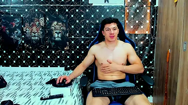 javiersexymann online show from 05/18/26, 04:35