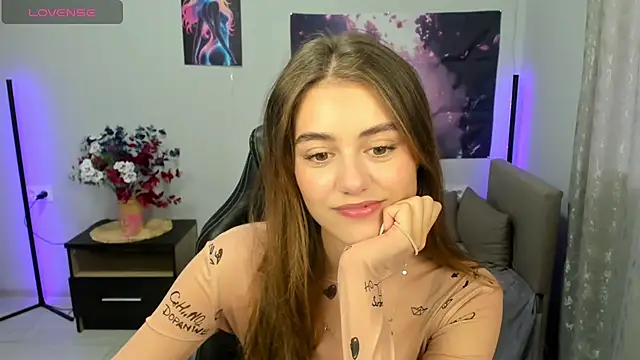 Snapshot of TracySpark chatting on 09/15/25, 06:57 TracySpark online show from 09/15/25, 06:57