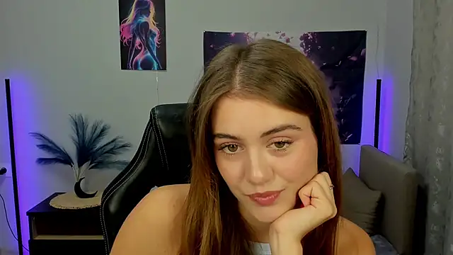 Snapshot of TracySpark chatting on 10/01/25, 06:52 TracySpark online show from 10/01/25, 06:52